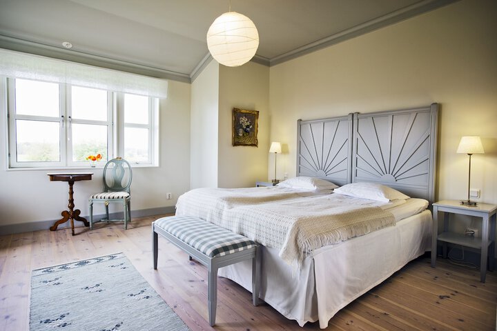 Room 12 of 54