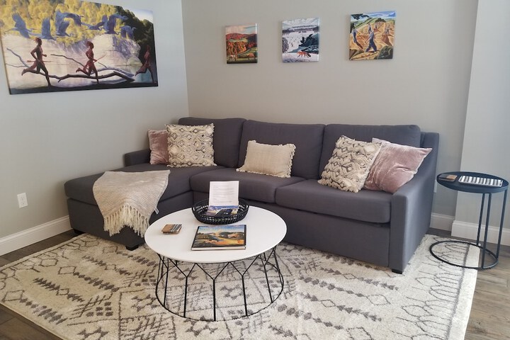 Room 10 of 28