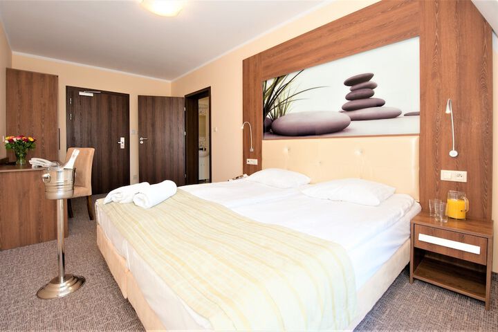 Room 42 of 82