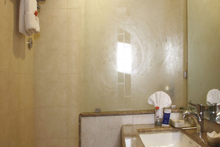 Clean Restrooms