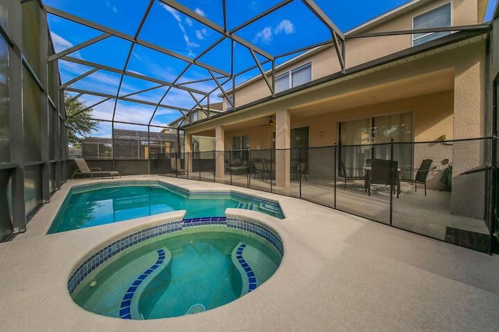 Pool 19 of 24