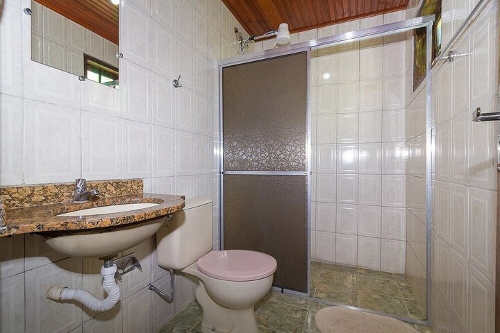 Room 14 of 23