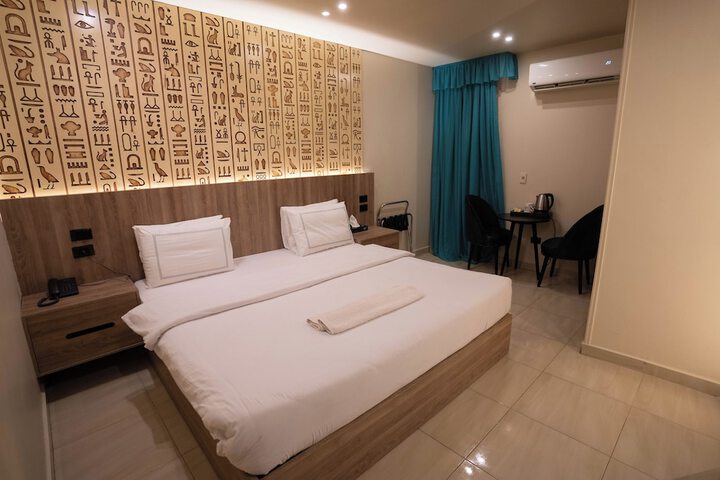 Room 19 of 112