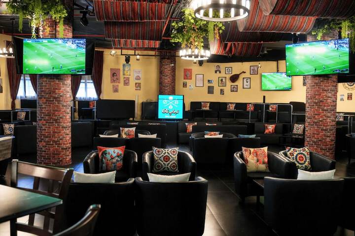 Lounge 63 of 89