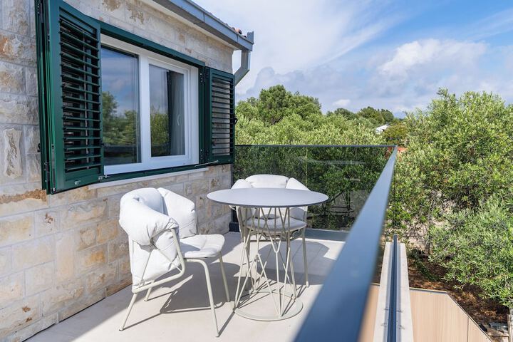 Terrace/Patio 48 of 133