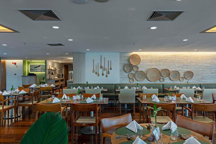 Dining 80 of 130