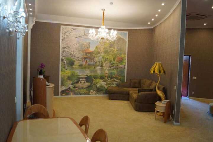 Room 34 of 47