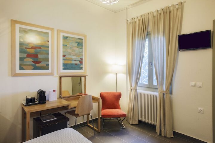 Room 12 of 96