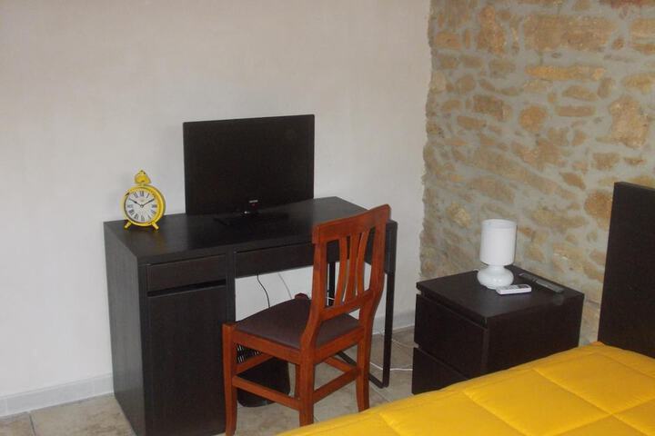 Room 8 of 53