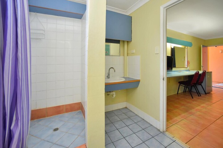 Room 9 of 21