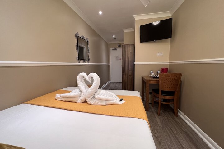 Room 46 of 57