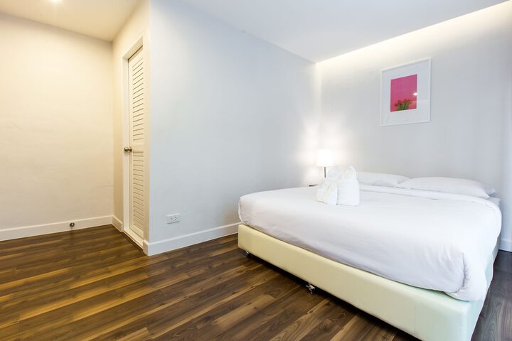 Room 18 of 49