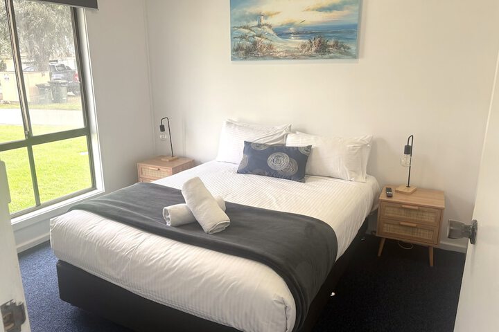 Room 12 of 151
