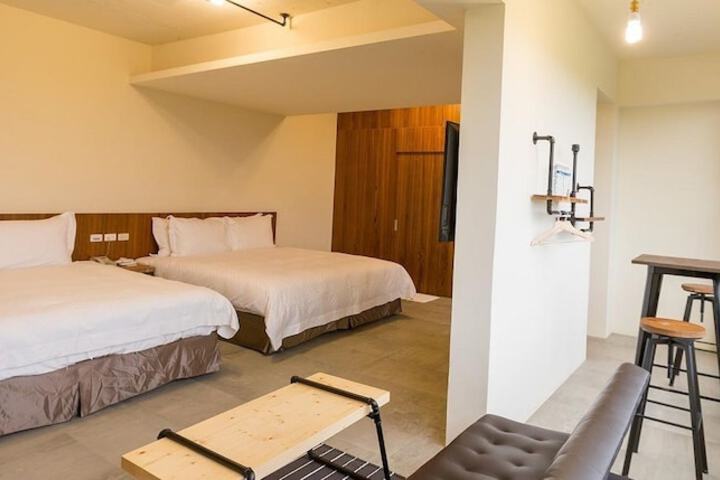 Room 4 of 48