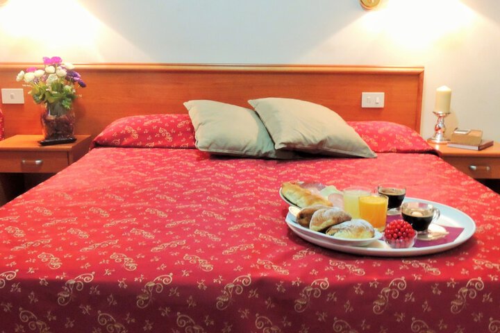 Room 8 of 23