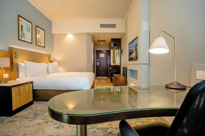 Room 7 of 62