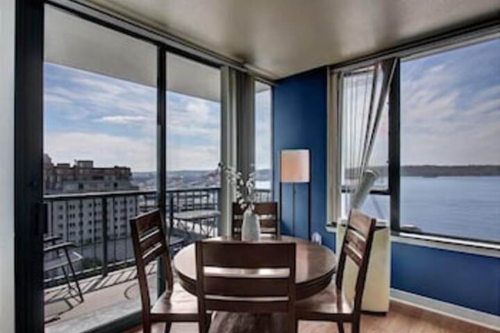 Harbor Steps Seascape Suite Apartment in Seattle, WA