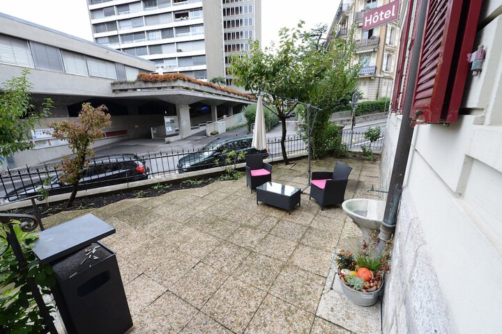 Terrace/Patio 55 of 56