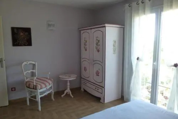 Room 4 of 22