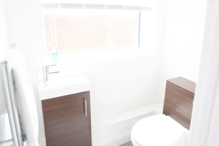 Room 17 of 25