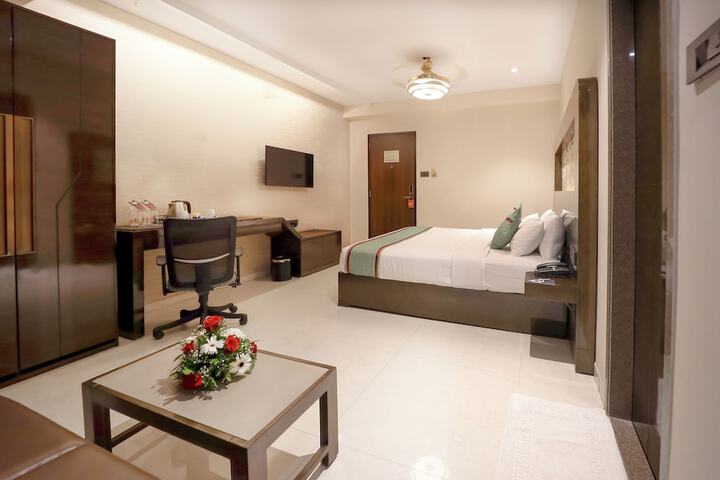 Room 19 of 42
