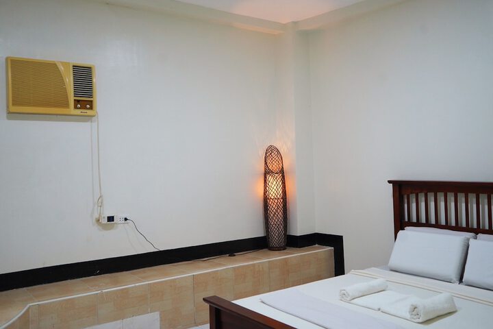 Room 9 of 62