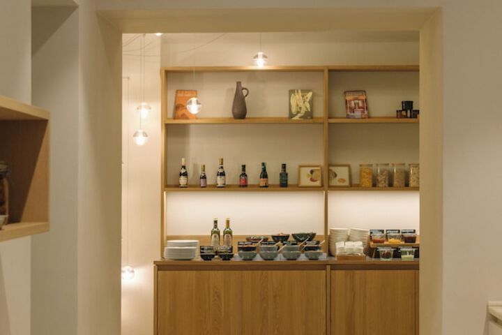 Dining 66 of 88