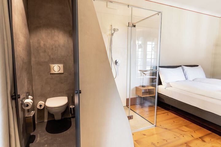 Room 25 of 30