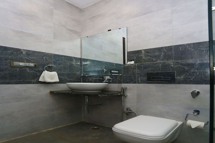 Room 21 of 25