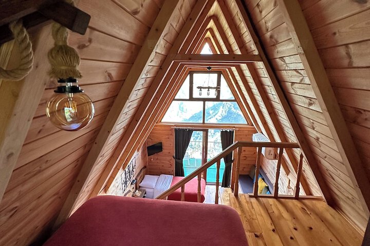 Room 6 of 26