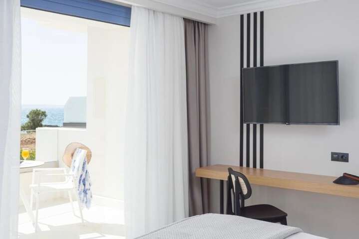Room 71 of 105