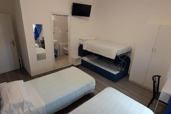 Room 4 of 57