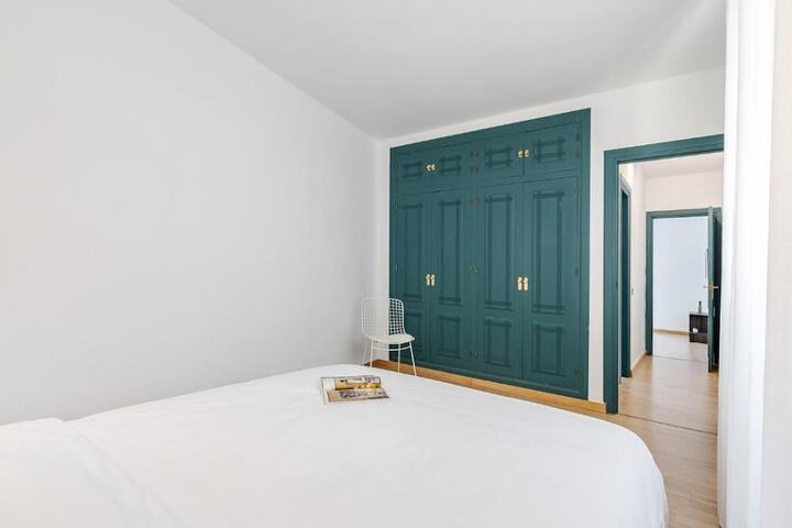 Room 8 of 53