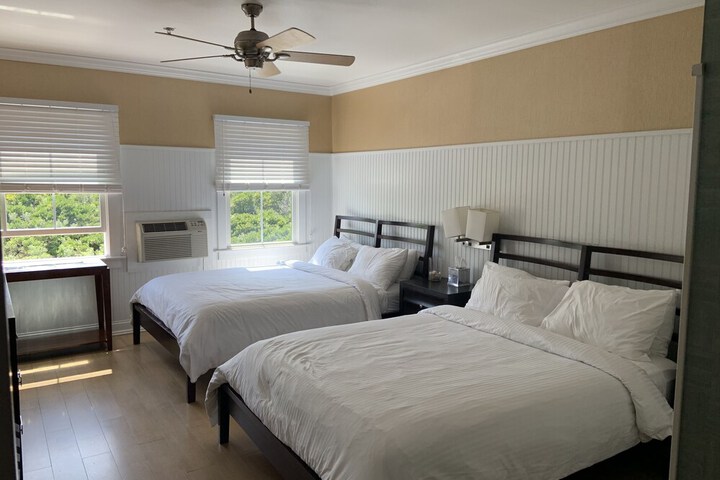Room 12 of 48