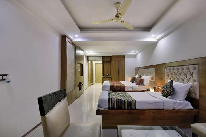Room 9 of 44
