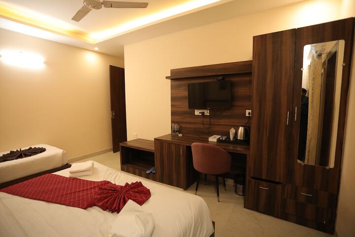 Room 57 of 109