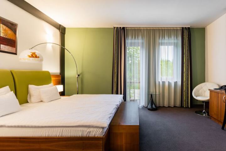 Room 4 of 45