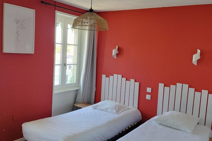 Room 18 of 43