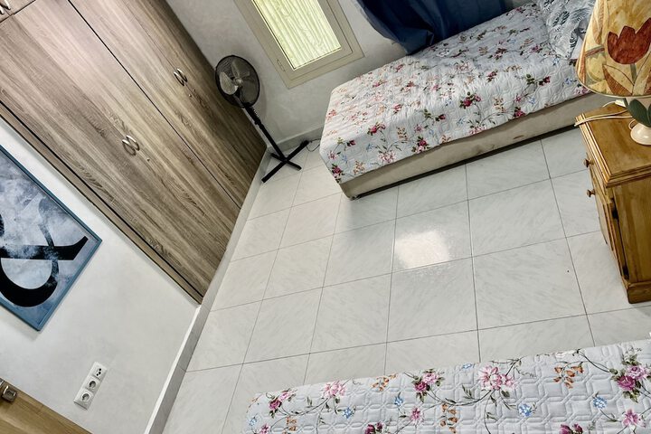 Room 5 of 47