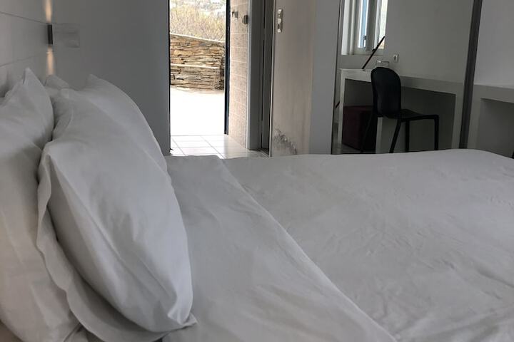 Room 13 of 46