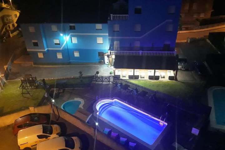 Hotel Pool