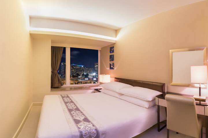Room 8 of 58