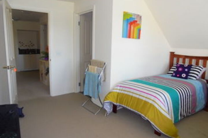 Room 11 of 25