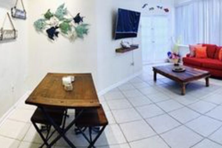 Room 14 of 25