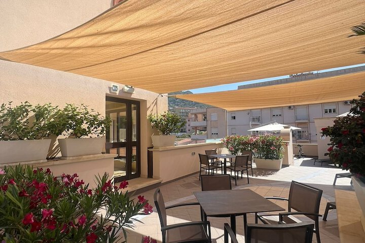 Sundeck 57 of 67