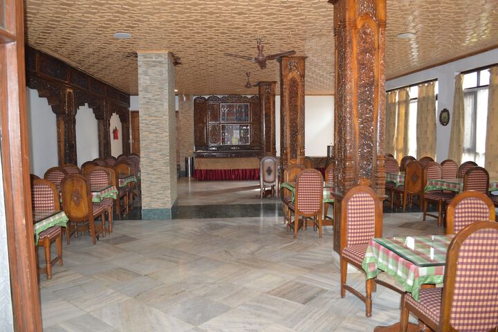 Dining Photos