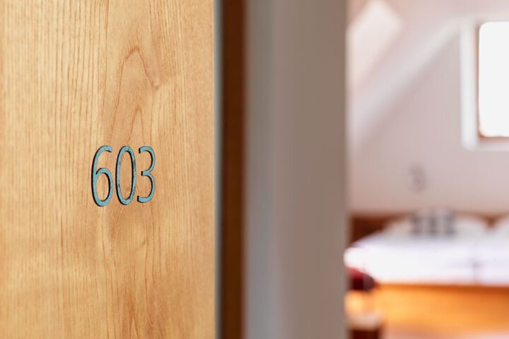 Room 17 of 67