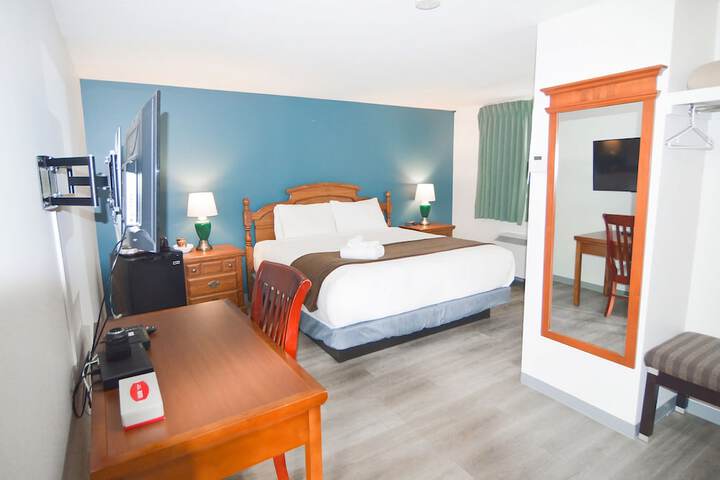 Room 32 of 61