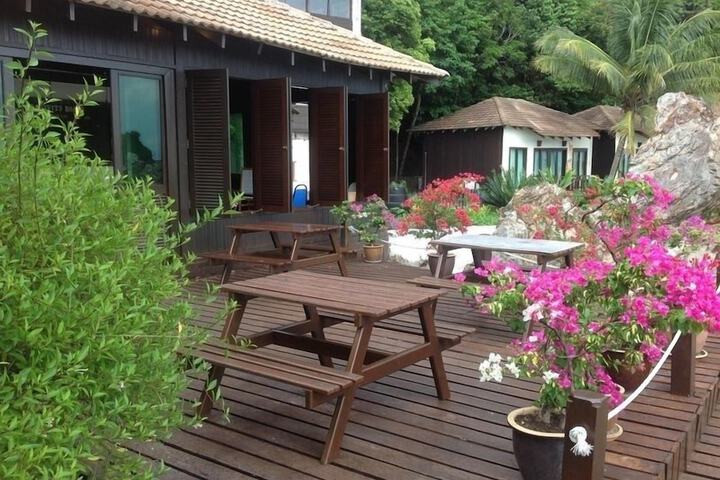Terrace/Patio 22 of 25
