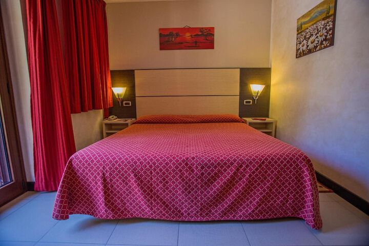 Room 16 of 72